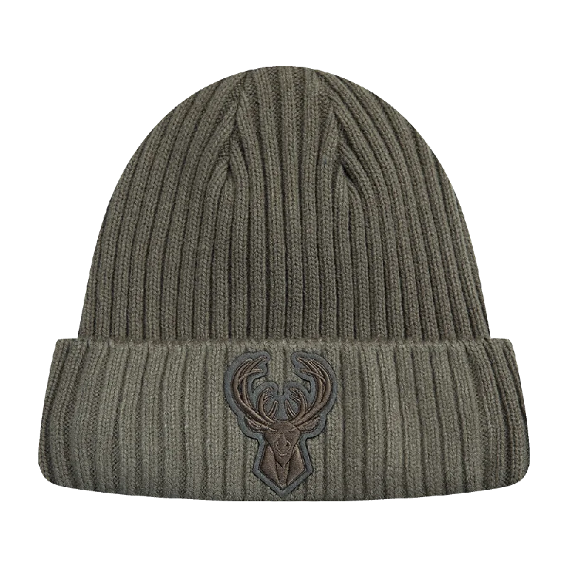 NBA MILWAUKEE BUCKS NEUTRAL BEANIE (DARK TAUPE)