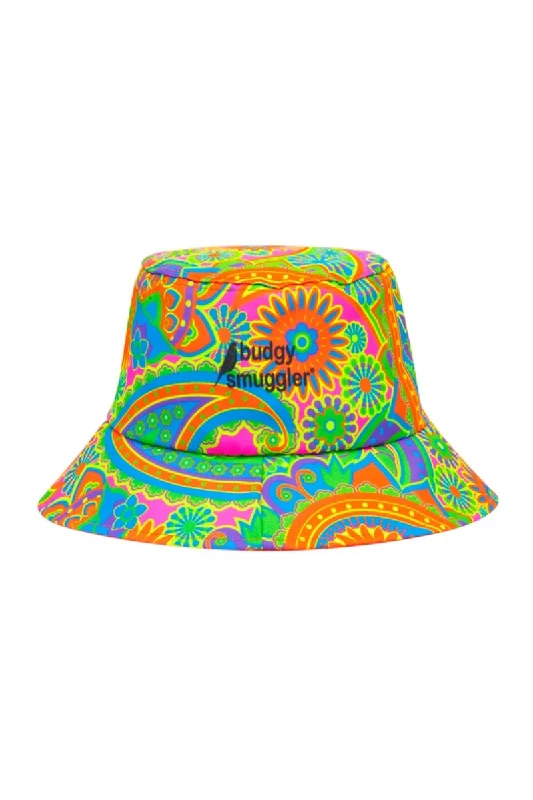 Bucket Hat in That 70's